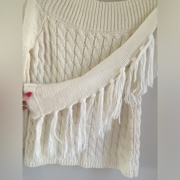 Cream Knit Sweater With Fringe - Picture 6 of 7
